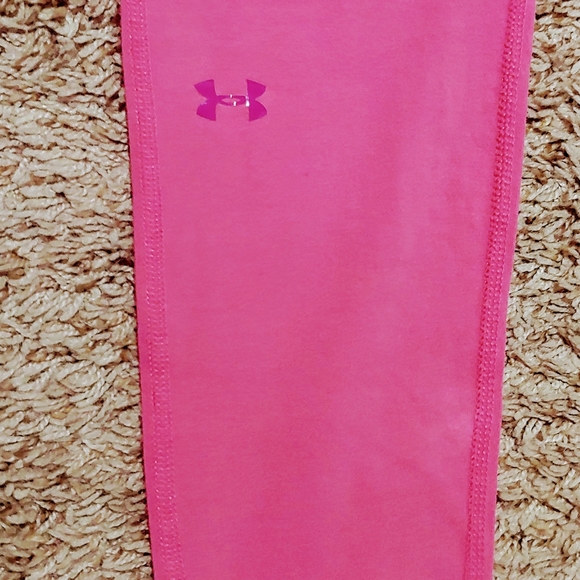 Under Armour Pink leggings - Picture 2 of 3